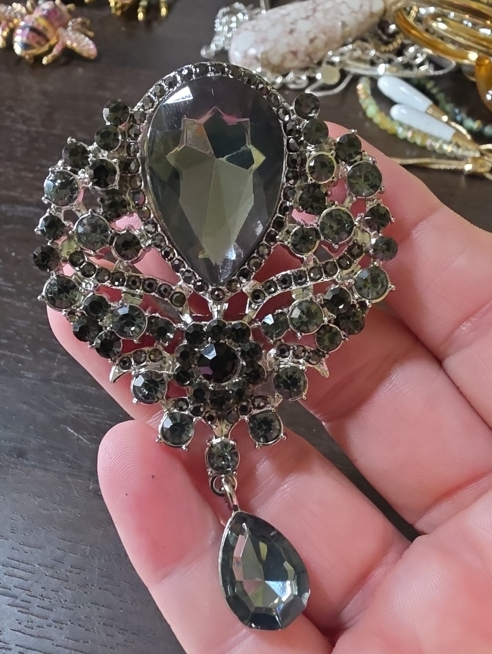 A141- Statement Smojey Grey Teardrop Crystal Brooch